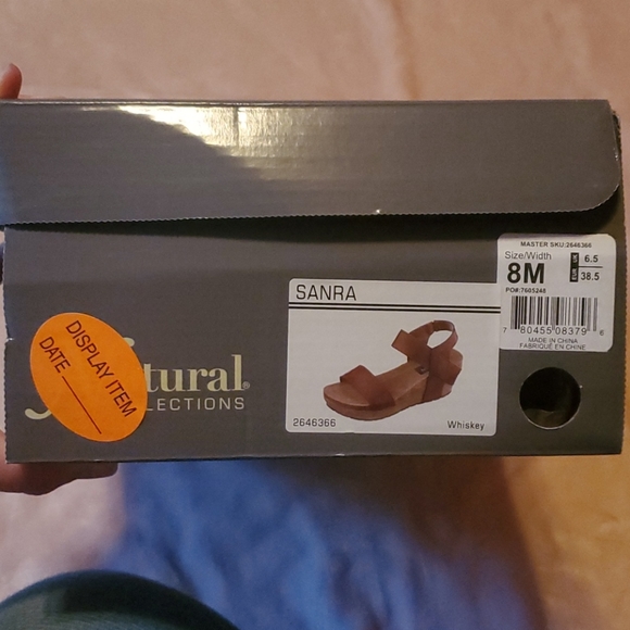 Wedge Sandals - Picture 8 of 10